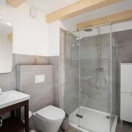 Semesterbostad Unit_type_terraced_house With Bbq In 54588